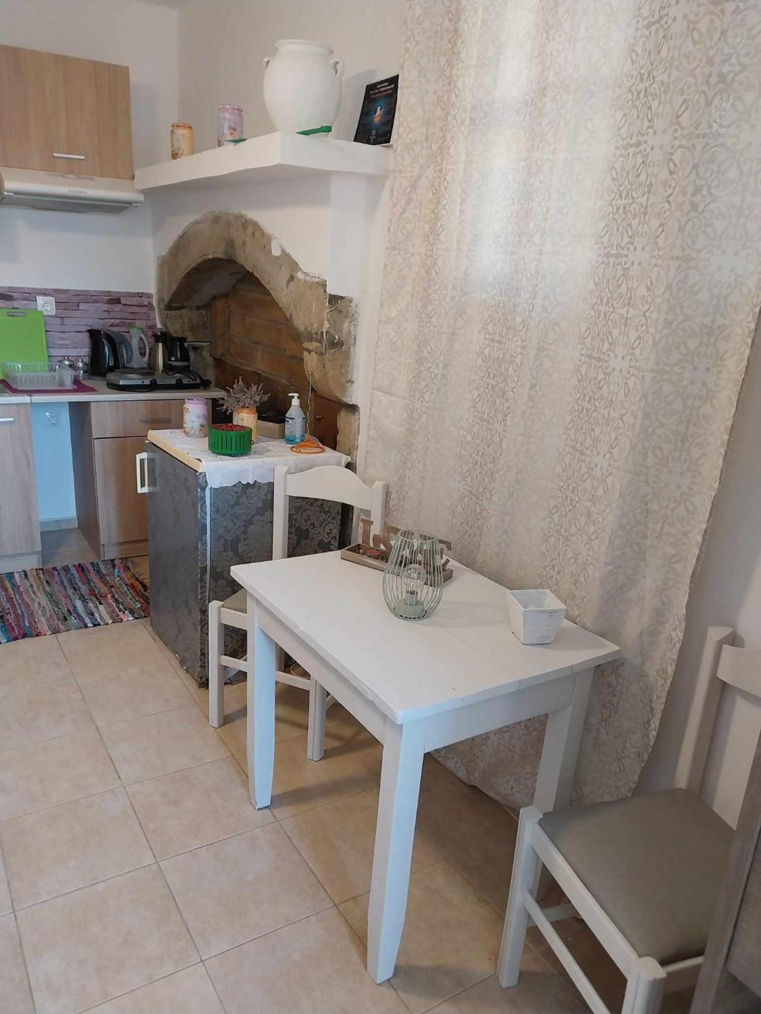 Papas Apartments Moírai Eksteriør bilde